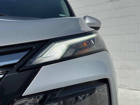 Used 2024 Nissan Rogue SV FWD image 10