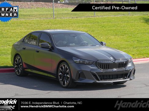 Used 2024 BMW i5 eDrive40i w/ Executive Package RWD image 1
