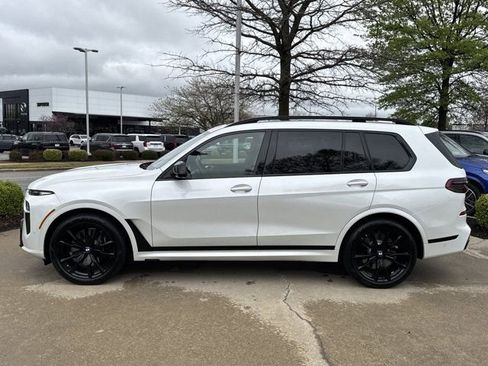 Certified 2026 BMW X7 M60i AWD/4WD image 2