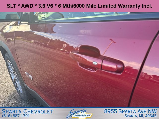 Used 2019 GMC Acadia SLT AWD/4WD image 10