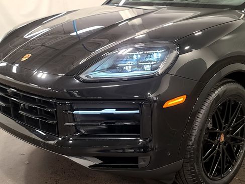 New 2026 Porsche Cayenne Coupe image 32
