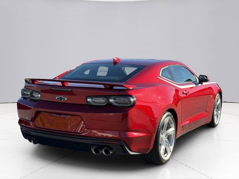 Used 2022 Chevrolet Camaro SS RWD image 4