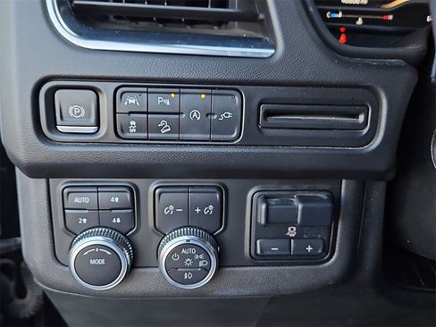 Used 2022 GMC Yukon AT4 w/ Max Trailering Package image 23