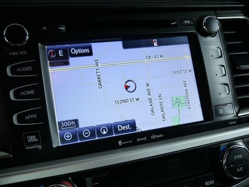 Used 2016 Toyota Highlander Limited Platinum AWD/4WD image 21