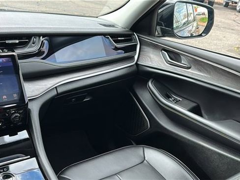 Used 2023 Jeep Grand Cherokee 4WD 4xe image 27