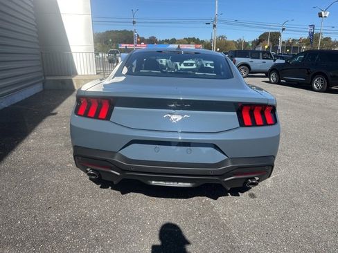 New 2026 Ford Mustang Coupe image 4