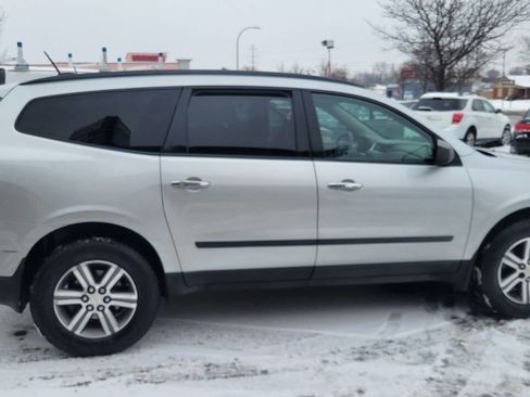 Used 2017 Chevrolet Traverse LS image 4