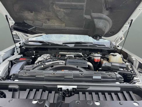 Used 2024 Chevrolet Silverado 2500 LT image 13