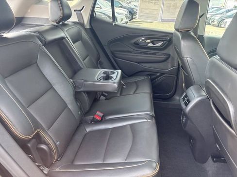 Used 2022 GMC Terrain AT4 w/ Infotainment Package II image 15