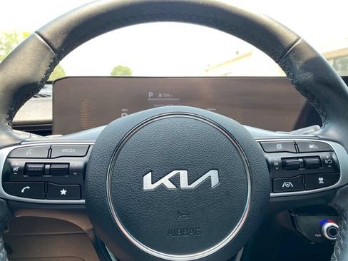 Used 2025 Kia K5 GT FWD image 15