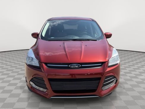 Used 2016 Ford Escape SE FWD image 2