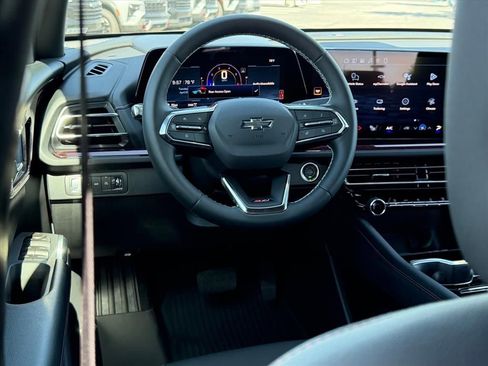 New 2026 Chevrolet Traverse Z71 AWD/4WD image 7