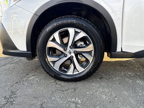 Used 2020 Subaru Outback Limited image 28