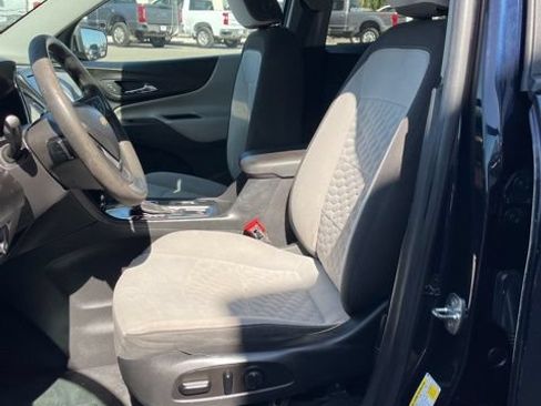Used 2020 Chevrolet Equinox LS w/ LS Convenience Package FWD image 31
