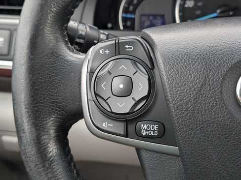 Used 2014 Toyota Camry XLE w/ Leather Package FWD image 15