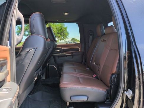 Used 2024 RAM 2500 Limited image 13