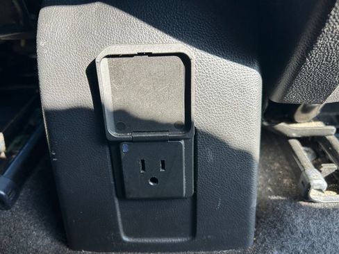 Used 2019 Chevrolet Trax LT w/ LT Convenience Package FWD image 18