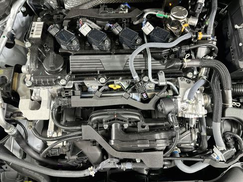 Used 2026 Toyota Corolla LE FWD image 31