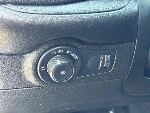 Used 2022 Dodge Durango GT RWD image 19