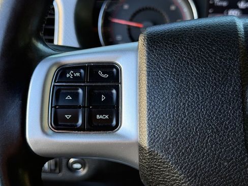 Used 2011 Dodge Charger R/T image 22