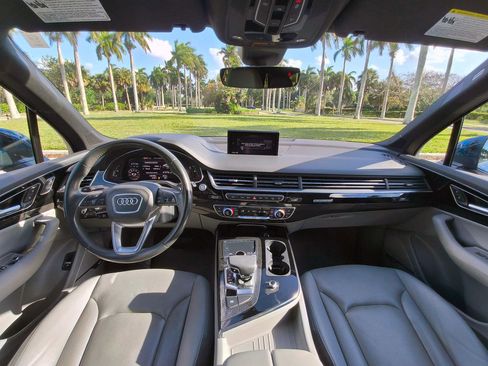 Used 2019 Audi Q7 3.0T Prestige AWD/4WD image 5
