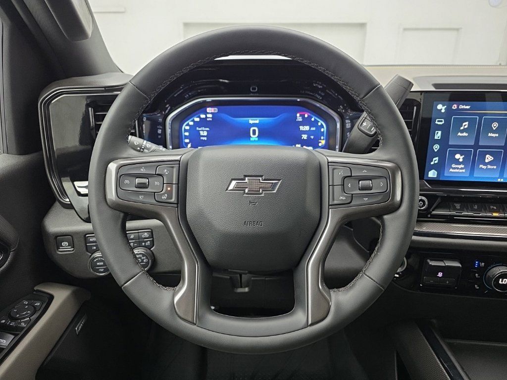 Used 2024 Chevrolet Silverado 2500 ZR2 w/ Technology Package AWD/4WD image 27
