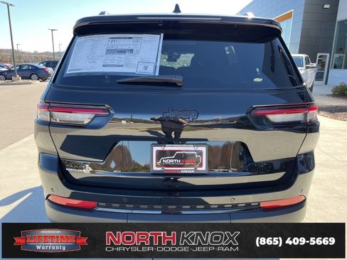 New 2025 Jeep Grand Cherokee L Altitude image 20