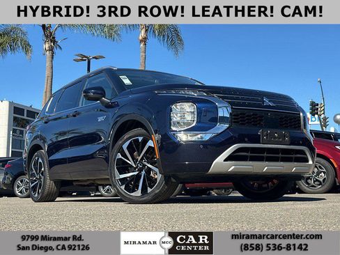 Used 2023 Mitsubishi Outlander SEL image 1