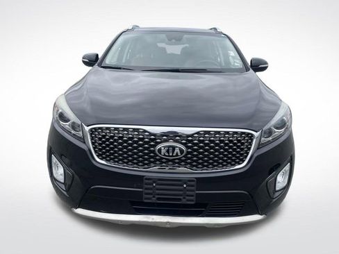 Used 2018 Kia Sorento SX image 12