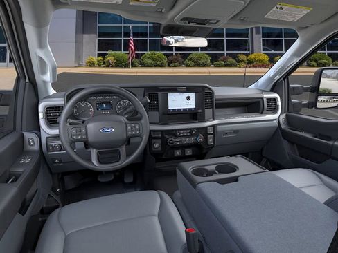 New 2026 Ford F350 XL w/ 360-Degree Camera Package RWD image 9