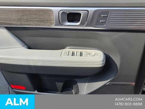 Used 2024 Hyundai Santa Fe Limited AWD/4WD image 31