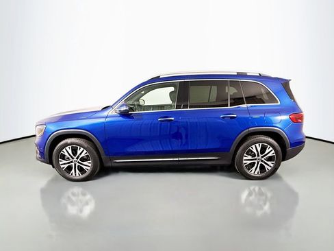 Used 2024 Mercedes-Benz GLB 250 4MATIC image 4