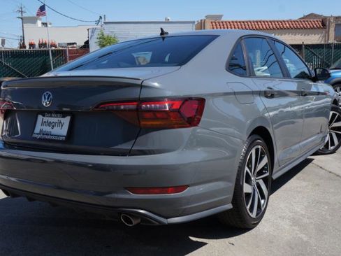 Used 2019 Volkswagen Jetta GLI image 27