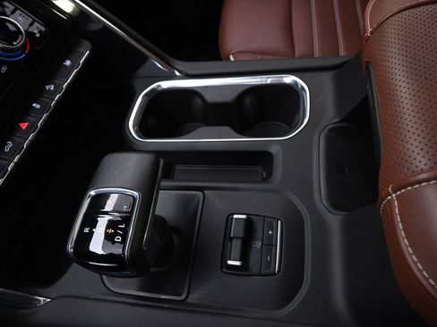 Used 2023 GMC Sierra 1500 Denali Ultimate AWD/4WD image 32