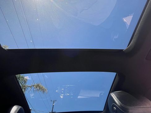 Used 2019 Mercedes-Benz GLC 300 image 17