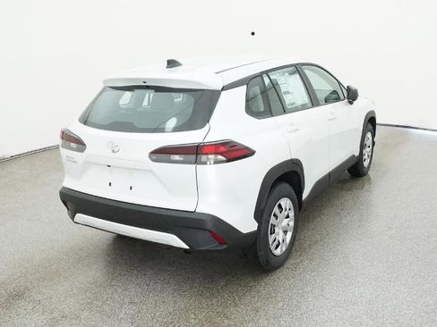 New 2026 Toyota Corolla Cross L image 8