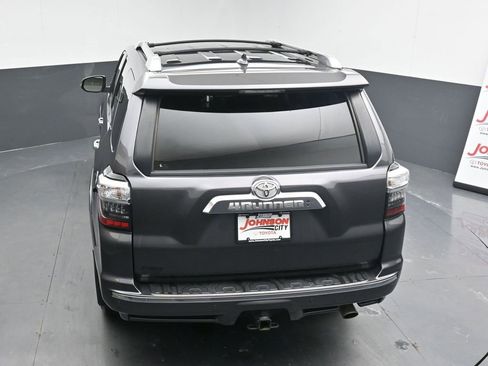 Used 2022 Toyota 4Runner Limited image 33