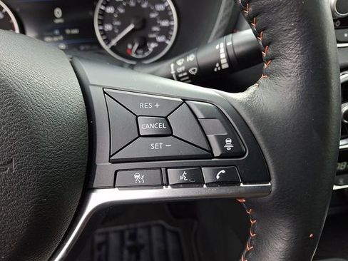 Used 2023 Nissan Sentra SR w/ SR Premium Package image 23