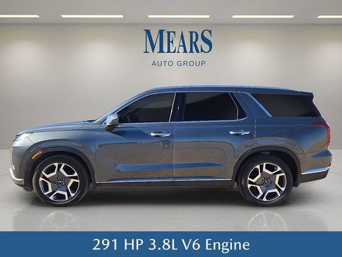 Used 2024 Hyundai Palisade Limited image 3