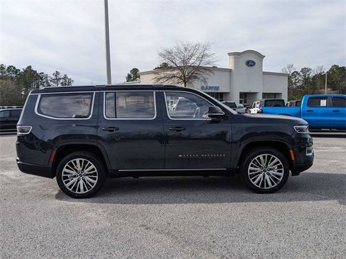 New 2024 Jeep Grand Wagoneer Series III image 2