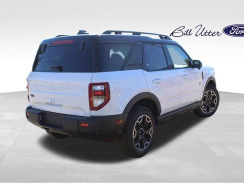 New 2025 Ford Bronco Sport Outer Banks w/ Outer Banks Tech Package+ image 3