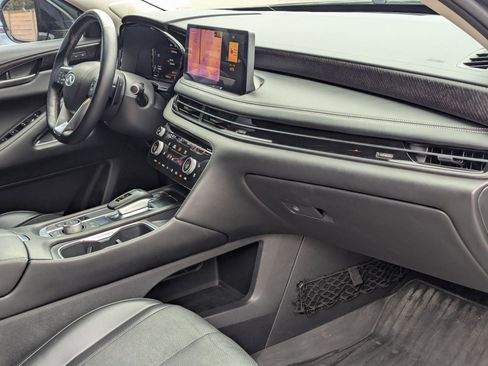 Used 2022 INFINITI QX60 Sensory w/ Cargo Package image 28