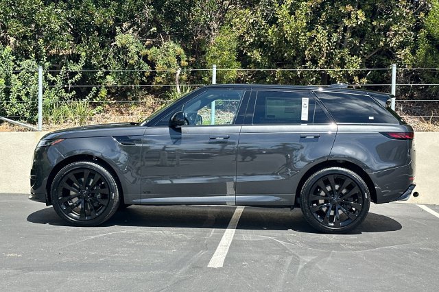 New 2026 Land Rover Range Rover Sport Dynamic SE AWD/4WD image 2