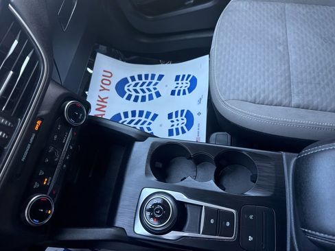 Used 2022 Ford Escape SE w/ Convenience Package image 30