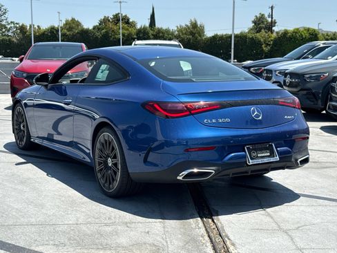 Used 2025 Mercedes-Benz CLE 300 4MATIC Coupe image 7