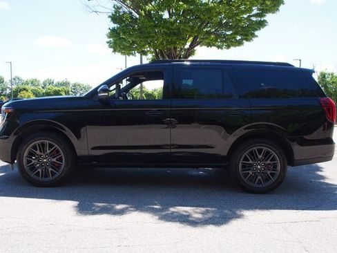 Certified 2025 Ford Expedition Platinum w/ Stealth Performance Package AWD/4WD image 4