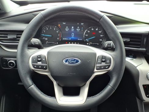 Certified 2024 Ford Explorer XLT w/ Equipment Group 202A AWD/4WD image 13