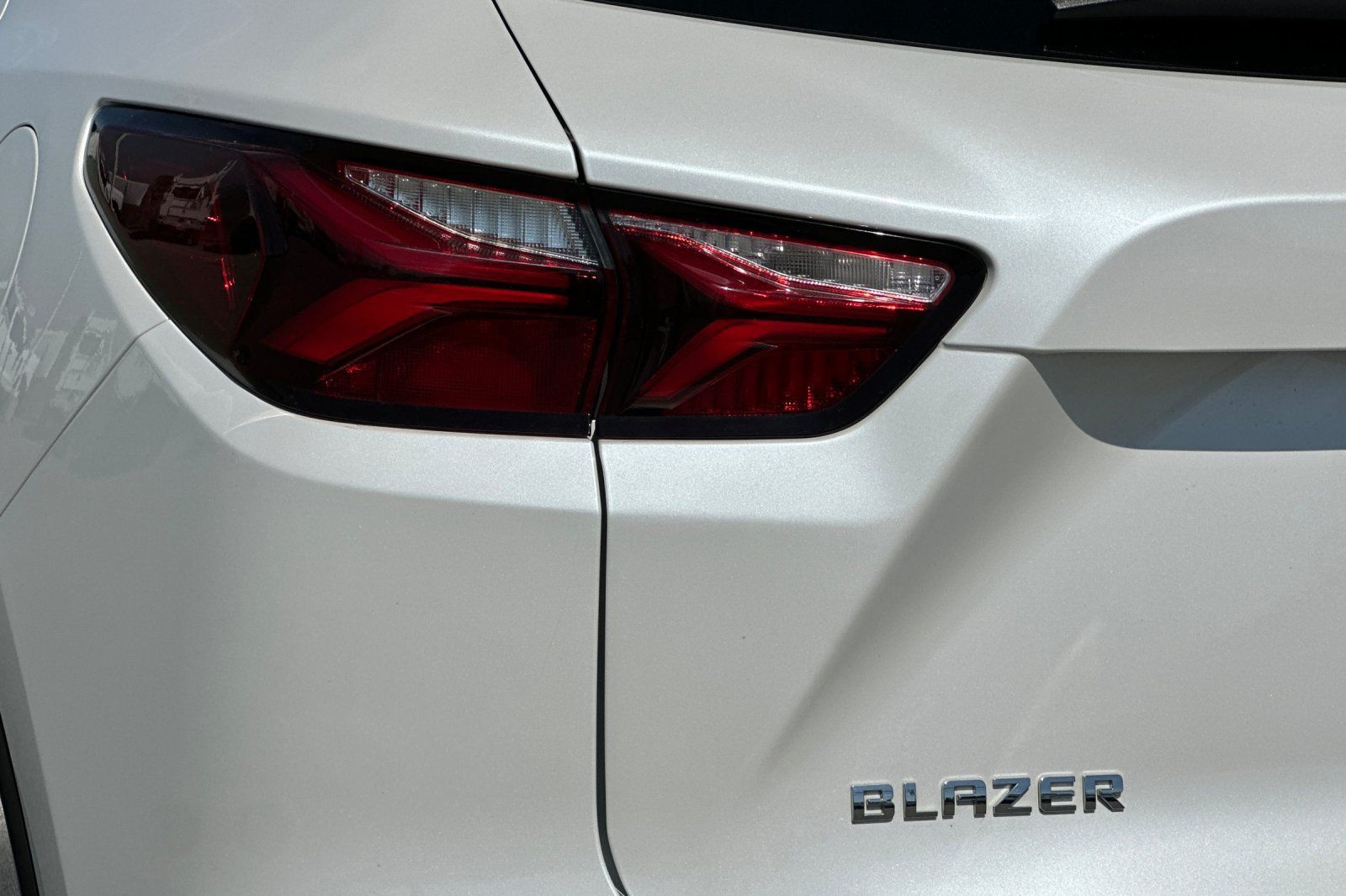 Used 2022 Chevrolet Blazer LT FWD image 33