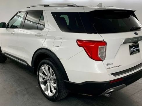 Used 2022 Ford Explorer Platinum w/ Technology Package AWD/4WD image 7