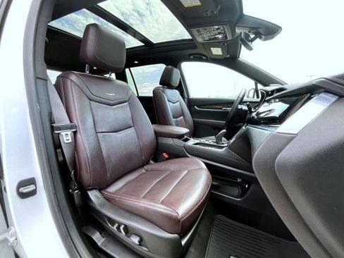 Used 2021 Cadillac XT6 Premium Luxury image 16